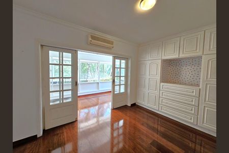 1_photo/94cf00bd2b.70edc2b185d14f45-ATLAS-b16a23b1-b3eb-44b7-9c25-0626e0057bf2.jpg de casa de condomínio para alugar com 4 quartos, 1000m² em Jardim Pioneira, Cotia