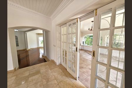 8_photo/94cf00bd2b.70edc2b185d14f45-ATLAS-eec6c1cd-3de1-4099-8eb8-cd8329d2ba48.jpg de casa de condomínio para alugar com 4 quartos, 1000m² em Jardim Pioneira, Cotia