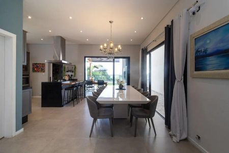 5_photo/94cf00bdab.e947cb9356a460b5-ATLAS-e5f5c5d7-ead3-4a57-9434-7299cdb3870f.jpg de casa de condomínio à venda com 4 quartos, 232m² em Jardim Pioneira, Cotia