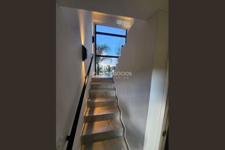 9_photo/94cf00bdc3.0e1f33f2a4c43e35-ATLAS-f40900fc-d384-488d-b505-61fceec53473.jpg de casa à venda com 4 quartos, 150m² em Parque Rincao, Cotia