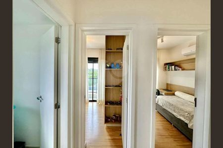 4_photo/94cf00bded.9b858b56d7bd4684-ATLAS-0b3b2e3d-6c9b-4571-a61c-c53cbc5466ca.jpg de casa à venda com 4 quartos, 180m² em Parque Rincao, Cotia