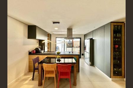 8_photo/94cf00bded.9b858b56d7bd4684-ATLAS-6ee0367e-49f2-4b2e-ae22-d751eab15aa4.jpg de casa à venda com 4 quartos, 180m² em Parque Rincao, Cotia