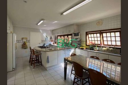 18_photo/94cf00be2f.64ac2371dd04f17e-ATLAS-0184ce9c-fe47-4b50-93bb-fe31b13cfae8.jpg de casa à venda com 4 quartos, 304m² em Jardim Sao Paulo II, Cotia