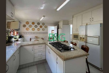 17_photo/94cf00be2f.64ac2371dd04f17e-ATLAS-e36dc2ae-ecd7-4d1f-9ffd-c91a2345206a.jpg de casa à venda com 4 quartos, 304m² em Jardim Sao Paulo II, Cotia