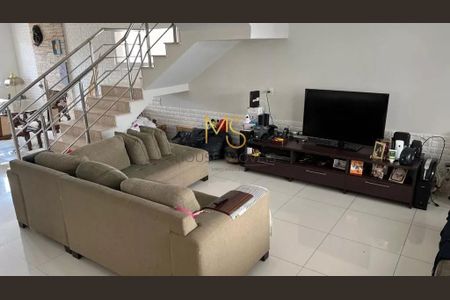 8_photo/94cf00be37.23351eba74f1df34-ATLAS-762b7b9e-78d2-4c39-9dde-03e4c99f7f75.jpg de casa à venda com 4 quartos, 320m² em São Paulo II, Cotia