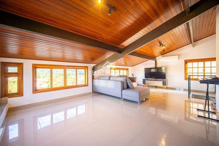 24_photo/94cf00be4b.ceff8192393c33de-ATLAS-b20f34c2-0c98-4672-bd41-b218ab08c54e.jpg de casa à venda com 5 quartos, 269m² em São Paulo II, Cotia