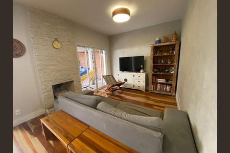 3_photo/94cf00be8f.7f66e2b9be993776-ATLAS-11a3050a-a15d-44fc-a70e-87b93d510857.jpg de casa de condomínio à venda com 4 quartos, 230m² em Jardim Maria Tereza, Cotia