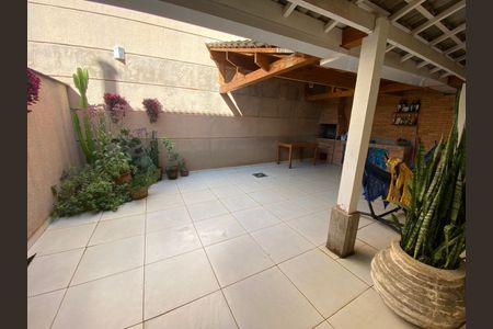 8_photo/94cf00be8f.7f66e2b9be993776-ATLAS-4af16202-7981-43e7-aab3-80cf9230c5d6.jpg de casa de condomínio à venda com 4 quartos, 230m² em Jardim Maria Tereza, Cotia