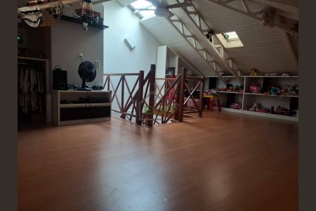 1_photo/94cf00be8f.7f66e2b9be993776-ATLAS-faadc35f-1c73-4cb0-b889-0596f034bfed.jpg de casa de condomínio à venda com 3 quartos, 158m² em Jardim Maria Tereza, Cotia