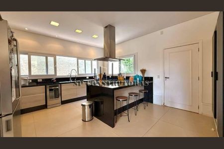 3_photo/94cf00bf3b.d36f6c2e7f338929-ATLAS-138a93f2-2bbf-494b-a819-6589a33f1f1d.jpg de casa à venda com 4 quartos, 402m² em Caucaia do Alto, Cotia