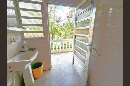 4_photo/94cf00c027.59abdc00308a7dc6-ATLAS-1cc3a048-22f1-4f5c-88bf-d3d36e6761db.jpg de casa de condomínio à venda com 2 quartos, 200m² em Vila de Sao Fernando, Cotia