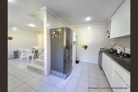 4_photo/94cf00c147.fe96b63aec789ef1-ATLAS-2872f183-b0d2-4e62-9fe5-fe201eaff763.jpg de casa de condomínio à venda com 3 quartos, 344m² em Caiapia, Cotia