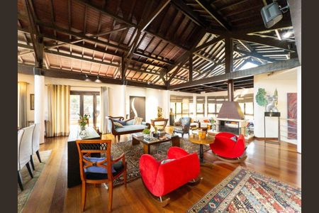 6_photo/94cf00c259.5138e2b24b90eb69-ATLAS-e77bde31-c96f-4f94-9396-2c46bb461e4a.jpg de casa à venda com 5 quartos, 1200m² em Vila de Sao Fernando, Cotia