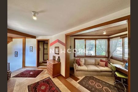 5_photo/94cf00c3df.93b8fa184532727f-ATLAS-1a6dd0e4-1ded-4e73-bd22-6d00ceb796d0.jpg de casa à venda com 4 quartos, 470m² em Caiapia, Cotia