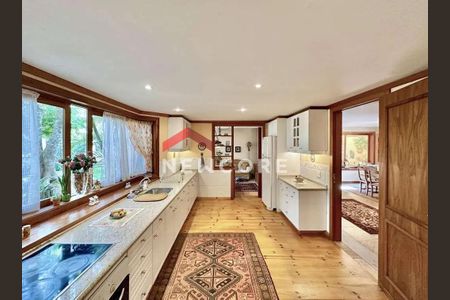 10_photo/94cf00c3df.93b8fa184532727f-ATLAS-42b027fd-74ac-4cac-bdf7-a5e784b1bca7.jpg de casa à venda com 4 quartos, 470m² em Caiapia, Cotia