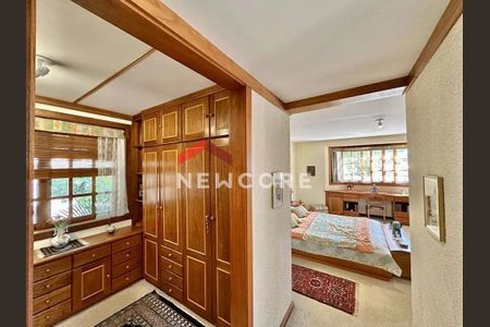 36_photo/94cf00c3df.93b8fa184532727f-ATLAS-632c9f5f-1f8e-4f97-9afd-7b2bb8529eb0.jpg de casa à venda com 4 quartos, 470m² em Caiapia, Cotia