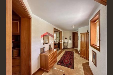 31_photo/94cf00c3df.93b8fa184532727f-ATLAS-b3fdefb9-cba7-4880-abf5-cb1a4bf0f85e.jpg de casa à venda com 4 quartos, 470m² em Caiapia, Cotia