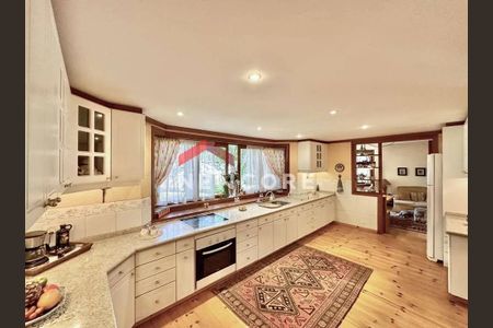 20_photo/94cf00c3df.93b8fa184532727f-ATLAS-e09fe8da-def4-4c3b-b144-6e84d8b2c8ea.jpg de casa à venda com 4 quartos, 470m² em Caiapia, Cotia