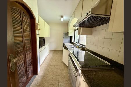 14_photo/94cf00c3df.bb2cfda027800a9a-ATLAS-ea292e93-01a3-4b10-adbf-1d9cb8c19478.jpg de casa à venda com 3 quartos, 599m² em Vila de Sao Fernando, Cotia