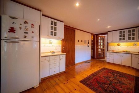 24_photo/94cf00c3fd.ceff8192393c33de-ATLAS-1a74397f-9a78-4e8f-843b-7ed081c7c0b6.jpg de casa de condomínio à venda com 4 quartos, 470m² em Caiapia, Cotia