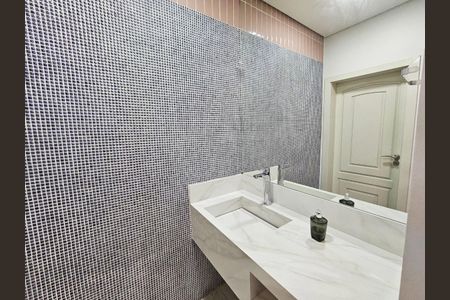 17_photo/94cf00c6cb.7954feb32d1ae247-ATLAS-fd73a329-63c4-4bed-98df-538a9d5d82e7.jpg de casa à venda com 4 quartos, 750m² em Vila de Sao Fernando, Cotia