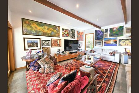 8_photo/94cf00c6cb.fe96b63aec789ef1-ATLAS-9ae58d4a-c2eb-4fa2-95c4-cb56fab0115d.jpg de casa à venda com 3 quartos, 500m² em Vila de Sao Fernando, Cotia