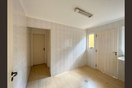 3_photo/94cf00c6cf.49d655132eb04021-ATLAS-e70f8a7f-36cf-4a28-863b-e3b921b5a31c.jpg de casa de condomínio à venda com 3 quartos, 714m² em Vila de Sao Fernando, Cotia