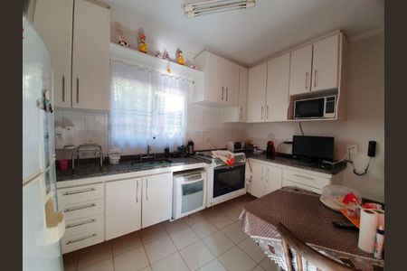 12_photo/94cf00da8b.4c81b0e43f9549c0-ATLAS-0ad8c282-e573-4d5e-8b75-0e33b1861a84.jpg de casa de condomínio à venda com 4 quartos, 246m² em Parque Rincao, Cotia