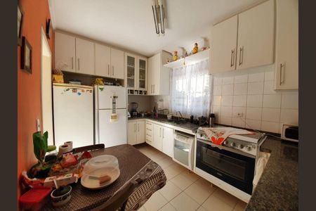 7_photo/94cf00da8b.4c81b0e43f9549c0-ATLAS-b4620d13-fd49-4eff-921f-e9e90c62cd08.jpg de casa de condomínio à venda com 4 quartos, 246m² em Parque Rincao, Cotia