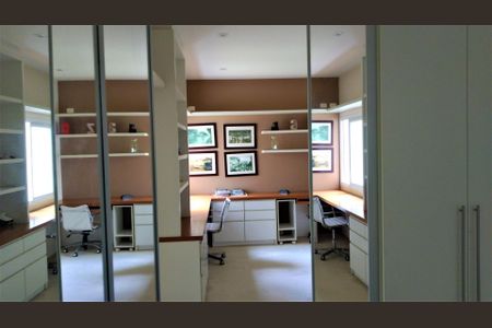 5_photo/94cf00e995.c2ab086310b5e3d8-ATLAS-cf99049e-2b94-4c3a-9909-c2deccfcd4d5.jpg de casa à venda com 4 quartos, 670m² em Caiapia, Cotia