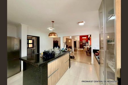 9_photo/94cf00ea3f.72c99cad9401b729-ATLAS-58e4f754-1d63-4274-9ff7-e1aba52c6acf.jpg de casa à venda com 3 quartos, 253m² em Vila de Sao Fernando, Cotia