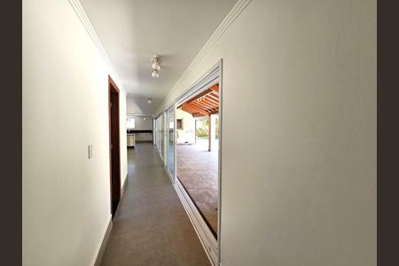 8_photo/94cf00ea89.55cb5819fbd09464-ATLAS-6a86de5e-b58a-4e4b-b674-3ffbd265ea53.jpg de casa de condomínio à venda com 3 quartos, 650m² em Vila de Sao Fernando, Cotia