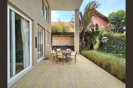 8_photo/94cf00ea9b.ac59da683d20aab1-ATLAS-610952a0-8719-4d71-81ac-e68c6627dcf5.jpg de casa à venda com 4 quartos, 471m² em Vila de Sao Fernando, Cotia