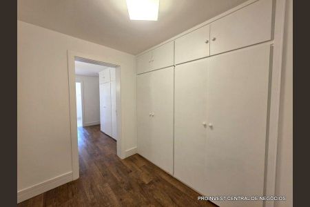 7_photo/94cf00eaa5.70d34e1d457a0501-ATLAS-bb4924ec-065a-4cf5-9c72-a91021457d9c.jpg de casa para alugar com 4 quartos, 498m² em Caiapia, Cotia