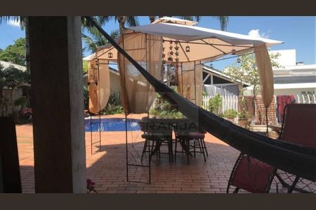 2_photo/94cf00ed59.be3bf0b0b053500e-ATLAS-4cdcfbdd-61fb-45f7-866c-ac06e5f0a7ce.jpg de casa à venda com 4 quartos, 620m² em Jardim Sao Paulo II, Cotia