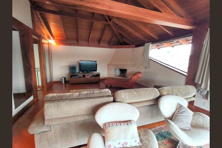 12_photo/94cf00ed89.3fb4bb6867ac5dd3-ATLAS-af32a68b-cc48-4dc0-9cdf-b1da0c32f8ce.jpg de casa de condomínio à venda com 6 quartos, 861m² em Jardim Sao Paulo II, Cotia