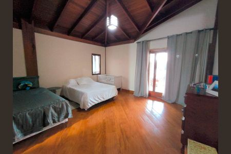 27_photo/94cf00ed89.3fb4bb6867ac5dd3-ATLAS-e62d8149-cde4-46e3-8db7-2a46fca04fcd.jpg de casa de condomínio à venda com 6 quartos, 861m² em Jardim Sao Paulo II, Cotia