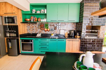 2_photo/94cf00ed9b.5cacb5cd1a05b02e-ATLAS-0976d8a0-82c3-4958-92de-cf8236f133ca.jpg de casa à venda com 4 quartos, 358m² em Cotia, Cotia