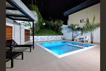 1_photo/94cf00eda5.fbcd7a2e7ac63d93-ATLAS-d684d5e6-0f06-4029-a26e-2dfbb59e4fb3.jpg de casa de condomínio à venda com 5 quartos, 487m² em Jardim Sao Paulo II, Cotia