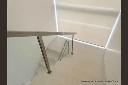 3_photo/94cf00edf3.9de7452646ed1670-ATLAS-0de3878d-e5a9-4e74-b65e-6f48e62d739b.jpg de casa à venda com 4 quartos, 420m² em Jardim Sao Paulo II, Cotia