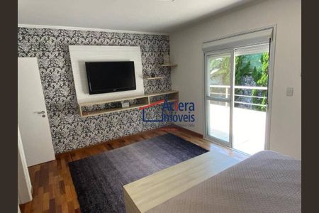 30_photo/94cf00ee2d.e5c1dbf3952ec410-ATLAS-4c25923e-7e0d-4153-9893-e69bddf3b1e2.jpg de casa de condomínio à venda com 4 quartos, 373m² em Terras do Madeira, Carapicuíba