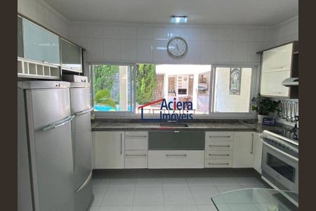 9_photo/94cf00ee2d.e5c1dbf3952ec410-ATLAS-69372d40-a68e-4653-9da2-ce4cb840a820.jpg de casa de condomínio à venda com 4 quartos, 373m² em Terras do Madeira, Carapicuíba