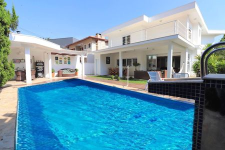 7_photo/94cf00ee2d.e5c1dbf3952ec410-ATLAS-73dfcc0d-9d91-4e4d-86a0-e1c9470ce94f.jpg de casa de condomínio à venda com 4 quartos, 373m² em Terras do Madeira, Carapicuíba