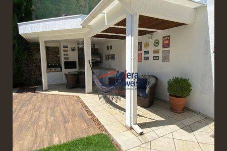 14_photo/94cf00ee2d.e5c1dbf3952ec410-ATLAS-cd334ec4-b219-4b87-86a9-4660065f5d9a.jpg de casa de condomínio à venda com 4 quartos, 373m² em Terras do Madeira, Carapicuíba