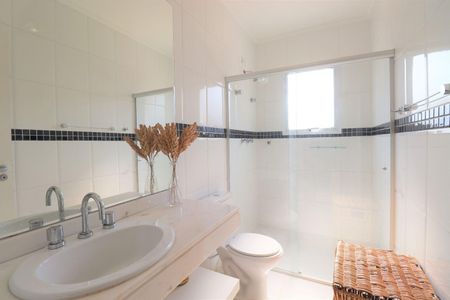 3_photo/94cf00ee2d.e5c1dbf3952ec410-ATLAS-d44de1a6-1fe9-432d-bc6e-5f0aaf2fed3f.jpg de casa de condomínio à venda com 4 quartos, 373m² em Terras do Madeira, Carapicuíba