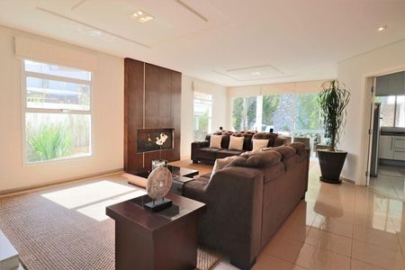 9_photo/94cf00ee2d.e5c1dbf3952ec410-ATLAS-e16334ef-ed8a-414a-b072-adef471a2ea4.jpg de casa de condomínio à venda com 4 quartos, 373m² em Terras do Madeira, Carapicuíba