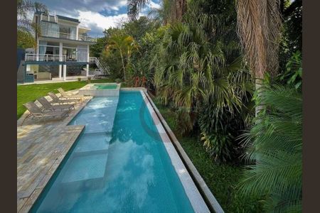 3_photo/94cf00ee6f.cc80a849dbb3670d-ATLAS-030a6bb5-4e53-4bda-b86e-158e68b214c0.jpg de casa de condomínio à venda com 4 quartos, 319m² em Nova Fazendinha, Carapicuíba