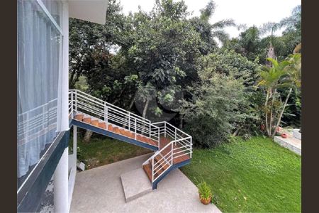 7_photo/94cf00ee6f.cc80a849dbb3670d-ATLAS-0b2da0fe-3d4c-448e-93af-c41c0b557e7b.jpg de casa de condomínio à venda com 4 quartos, 319m² em Nova Fazendinha, Carapicuíba