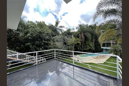 7_photo/94cf00ee6f.cc80a849dbb3670d-ATLAS-34401cc7-d9a1-4834-b8b5-3fcd8e66b1c3.jpg de casa de condomínio à venda com 4 quartos, 319m² em Nova Fazendinha, Carapicuíba