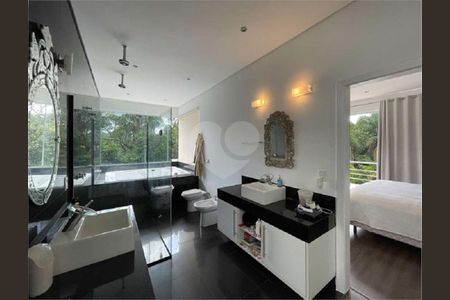 3_photo/94cf00ee6f.cc80a849dbb3670d-ATLAS-35178877-b708-4be5-99f3-e57e81141c07.jpg de casa de condomínio à venda com 4 quartos, 319m² em Nova Fazendinha, Carapicuíba